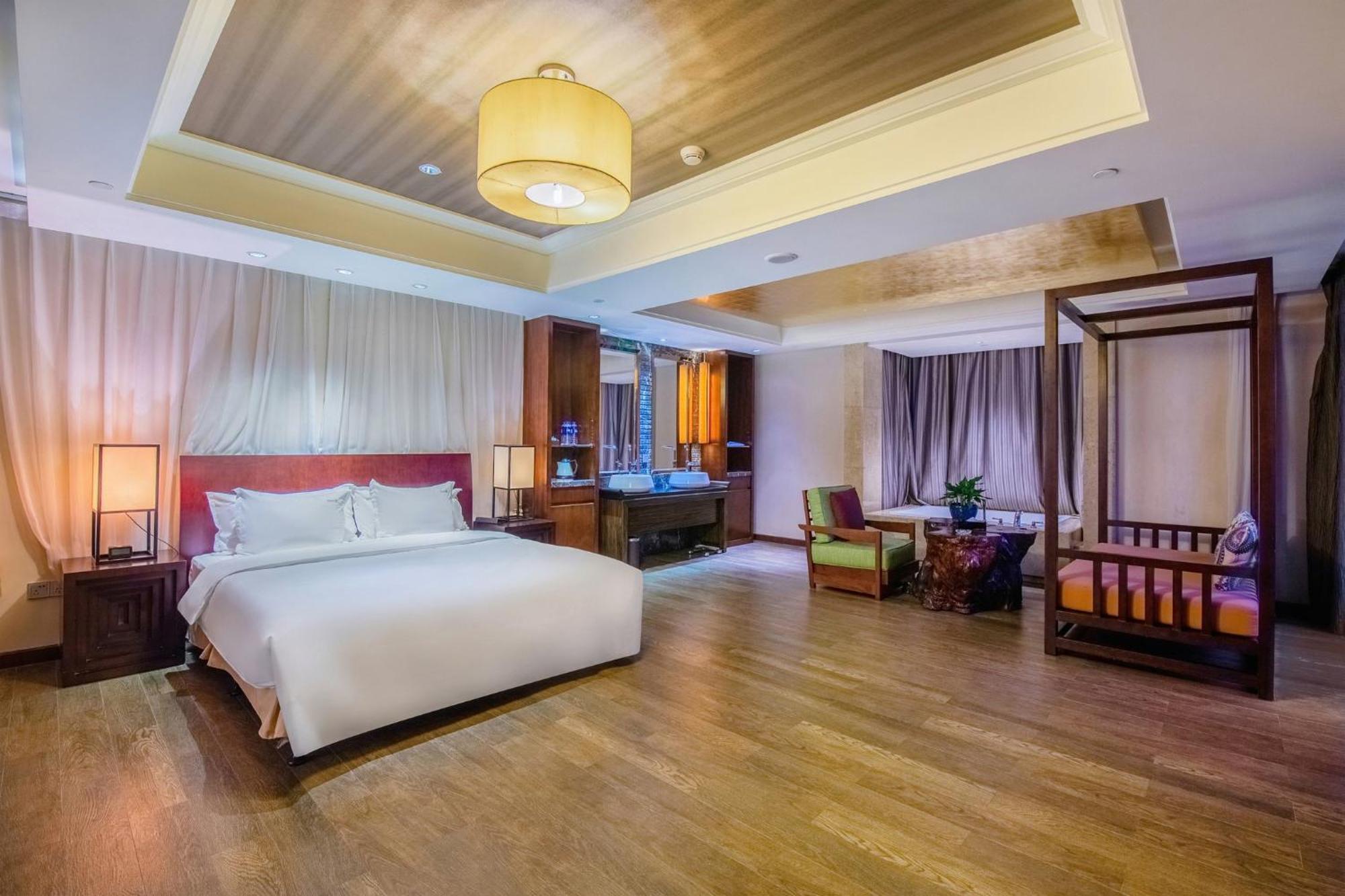 Holiday Inn Resort Chaohu Hot Spring By Ihg Хефей Екстериор снимка